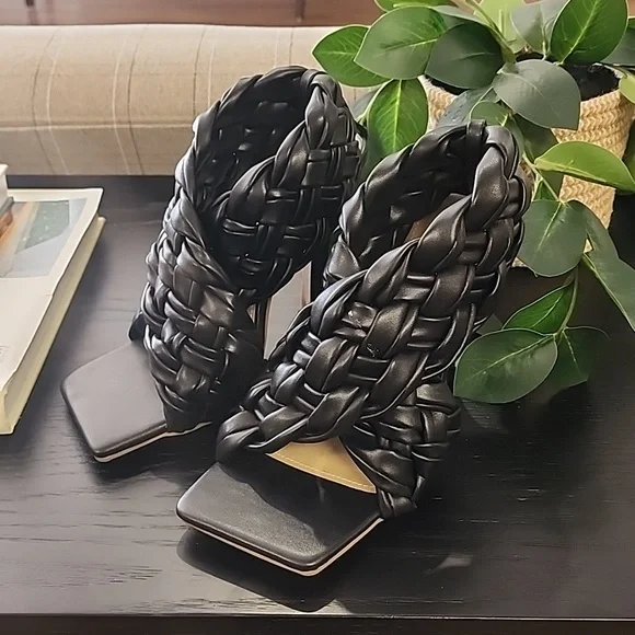 EGO Square Toe Puffy Braided Criss Cross Heels UK 6 US 8 Quilted Vegan Slingback - Picture 3 of 15